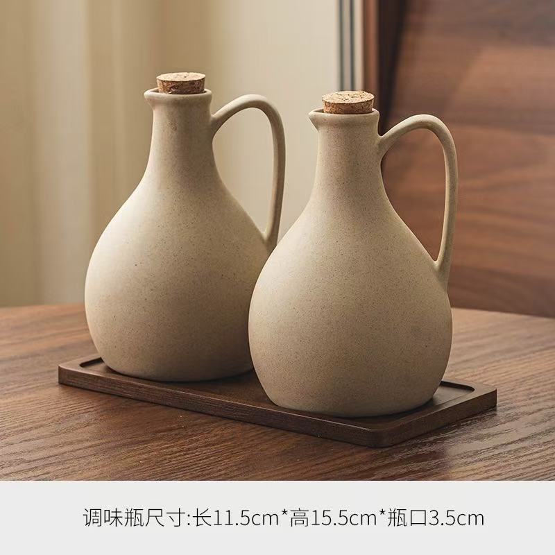 Venta al por mayor de estilo japonés creativo simple salud cerámica condimento tarro cocina condimento caja a prueba de humedad azúcar y sal tarro conjunto de tres piezas