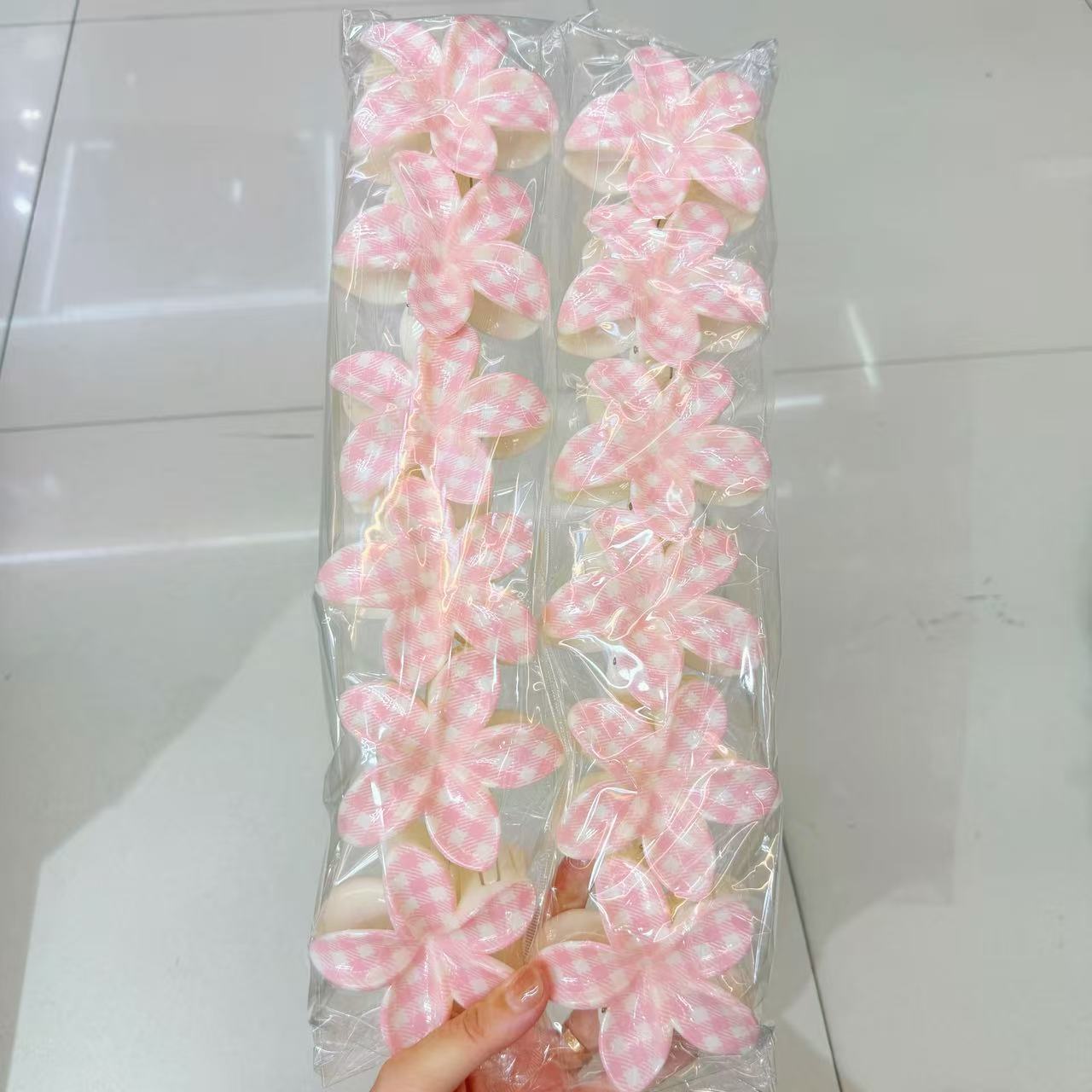 Europa y los Estados Unidos explotaron 8CM huevo flores clip de cabello de alta calidad para mujeres agarrar el cabello de tiburón color caramelo transfronterizo agarrar clip de cabello