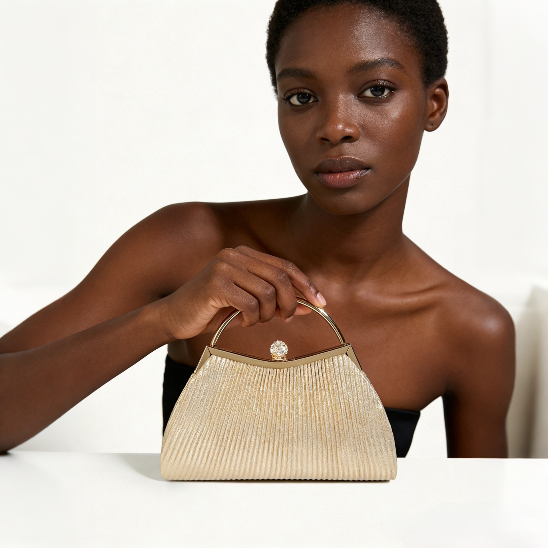 Bolsa de banquete de lujo ligera, bolsas de mano plegadas de diamantes, bolsas de fiesta de alta calidad al por mayor, bolsas de noche de moda