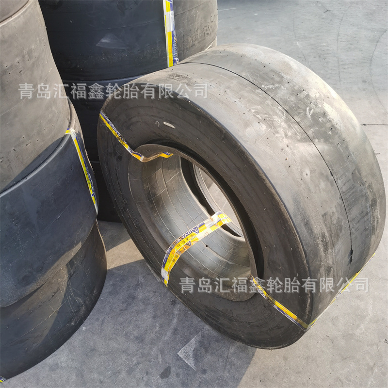 供应14/70-20光面轮胎 压路机轮胎C-1花纹 可出口拼柜