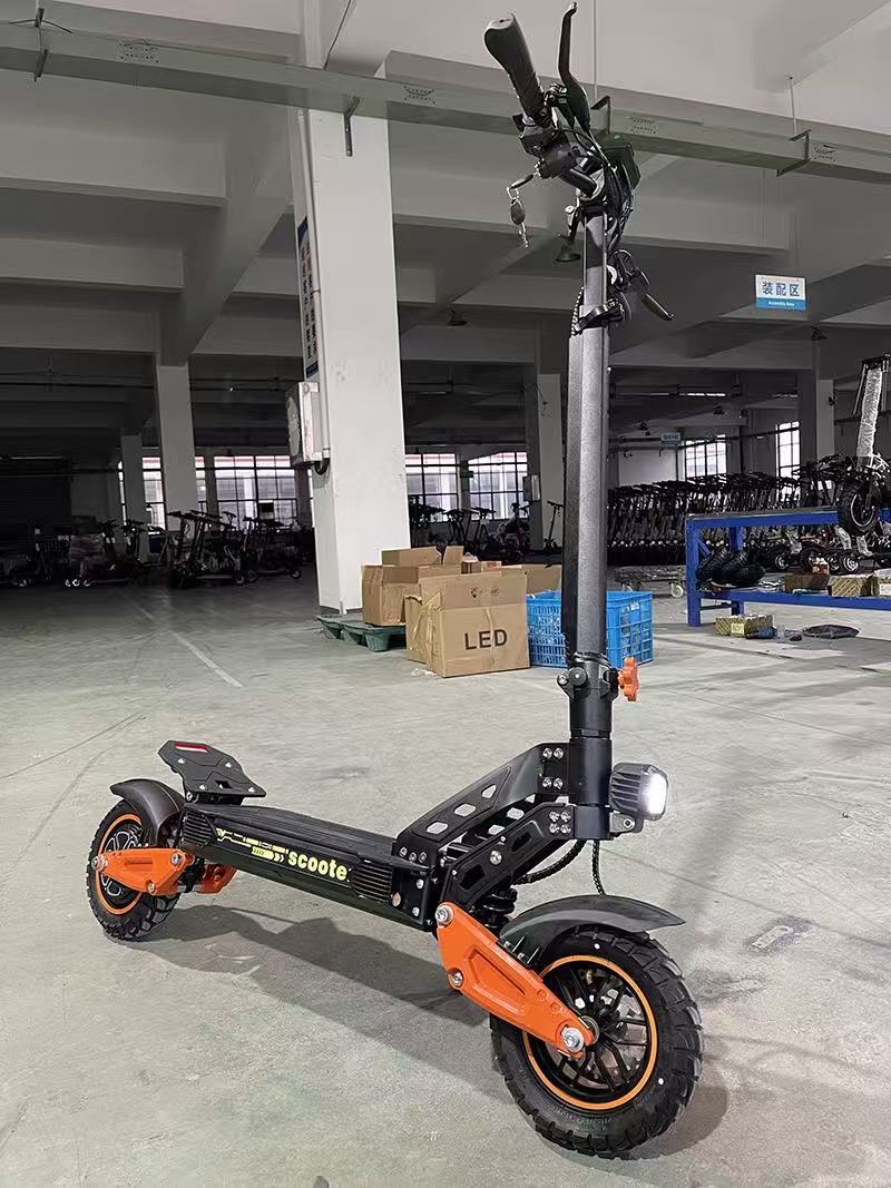 New Cross-Border 11inch Off-Road Electric Scooter with Lithium Battery, Foldable Electric Vehicle for Driving and Commuting, Two-Wheeled Electric Bike