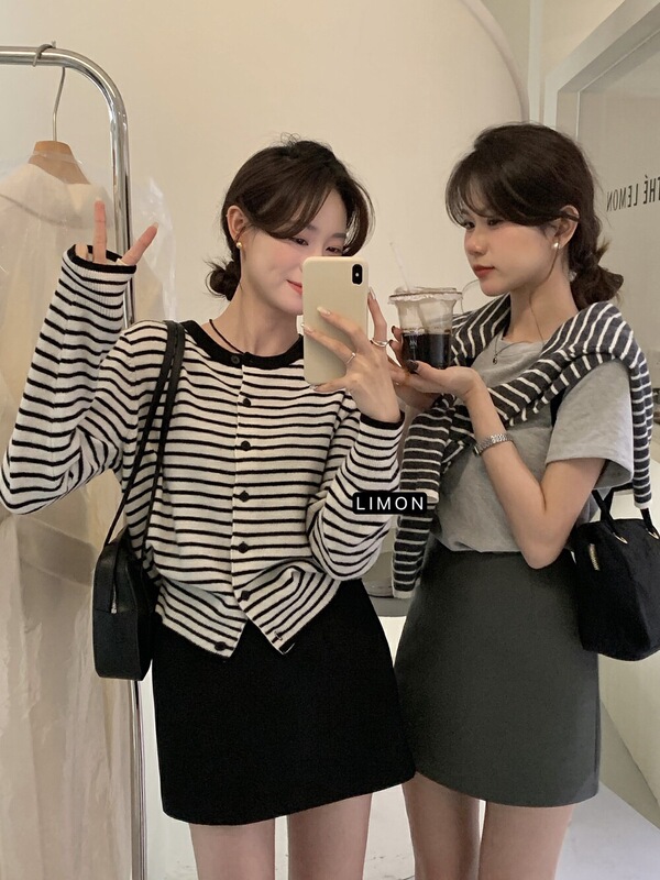 原版质量 韩系高级感黑白条纹针织开衫女内搭秋冬正肩收腰短上衣|undefined