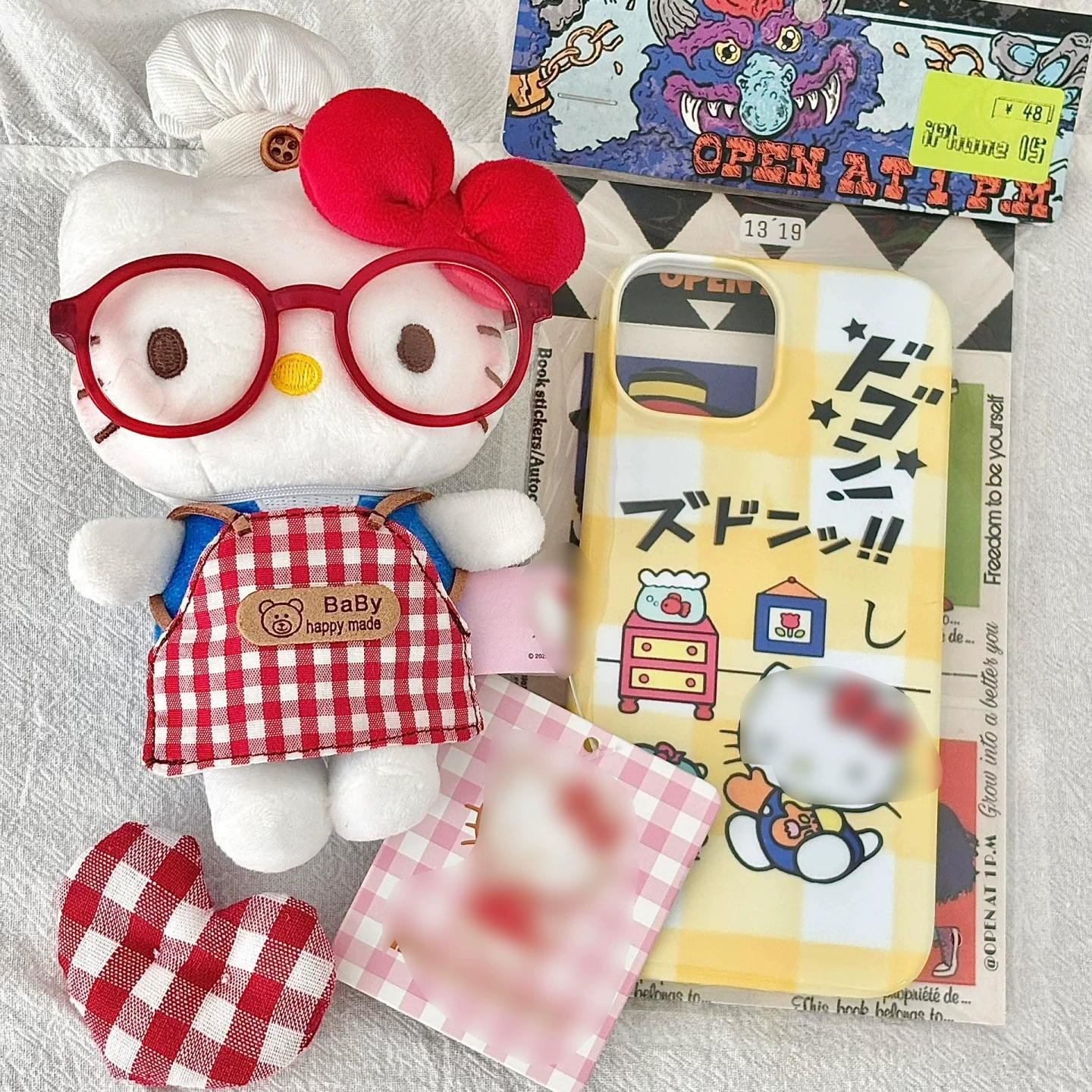 Брелок-плюш (Hello Kitty) 12 см, милая куколка с сердечным карабином и очками