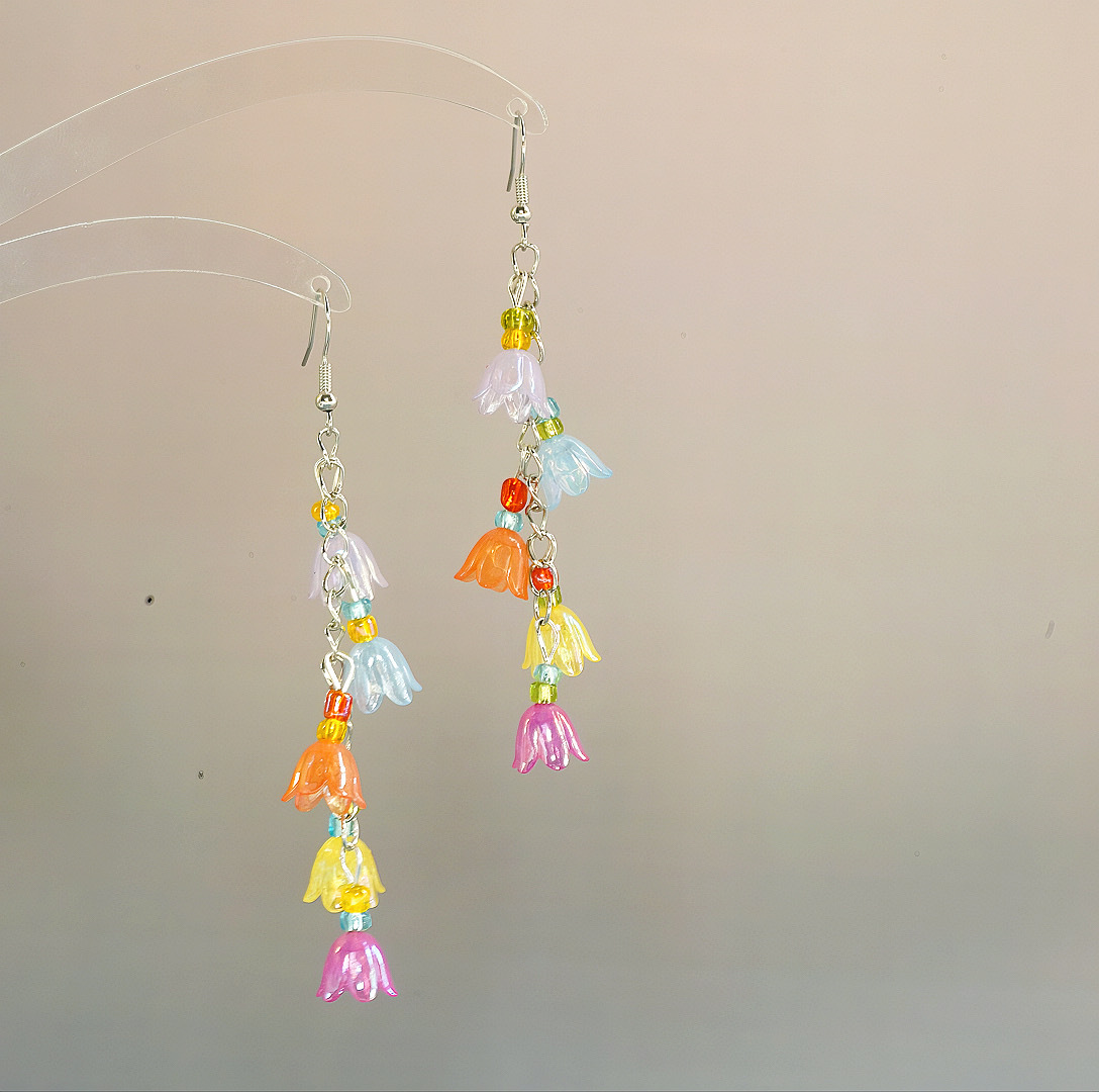 1 Pair Cute Flower Resin Drop Earrings display picture 8