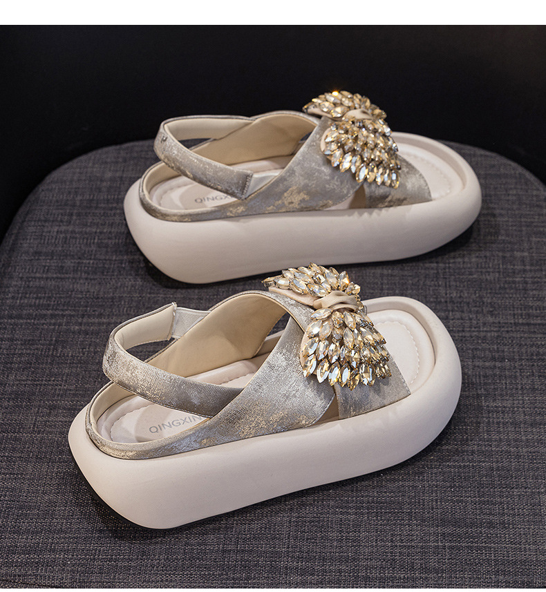 Sandal nữ quai chữ V đế xuồng cao 5 cm, nơ bướm đính đá lấp lánh — Màu be 5055, Màu vàng kim 5055 chi tiết 16