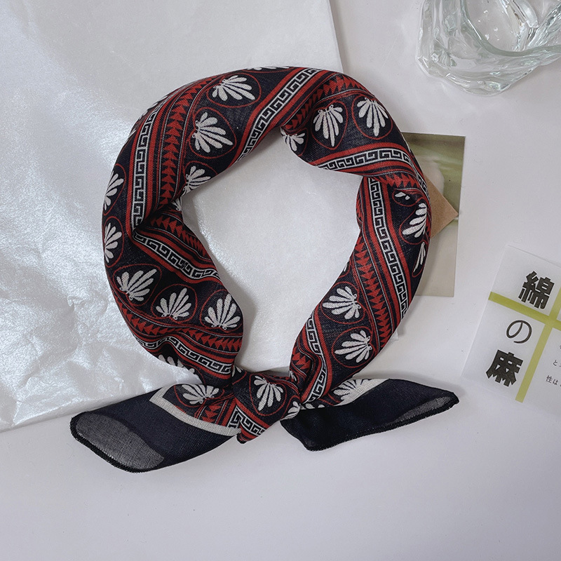Pañuelo pequeño cuadrado de algodón y lino con estampado de flor de cachemira, estilo nuevo otoño-invierno 2026, pañuelo de cuello pequeño transpirable y cálido para mujer, estilo artístico.