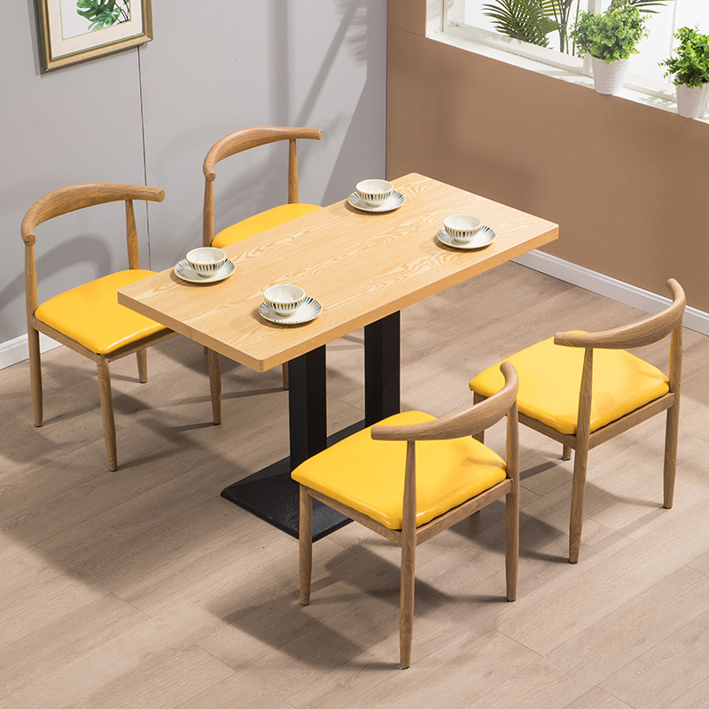 다층 보드 1 테이블 4 의자 오크 컬러 + 옐로우 쿠션