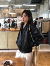 黑色皮衣春秋新款高街潮显瘦百搭韩版复古翻领机车皮女款夹克