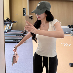 �n��Ů����z��ëС�ęC�����ٴ��T����ŮՈ��؛