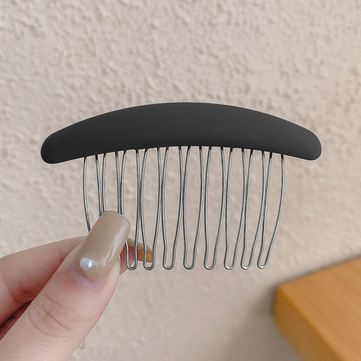 Enchufe inverso flequillo peine del pelo cabeza de la cacerola accesorios para el cabello Coreano femenino dulce insertar peine cabeza trasera cabello roto updo tarjeta de pelo clip de enchufe