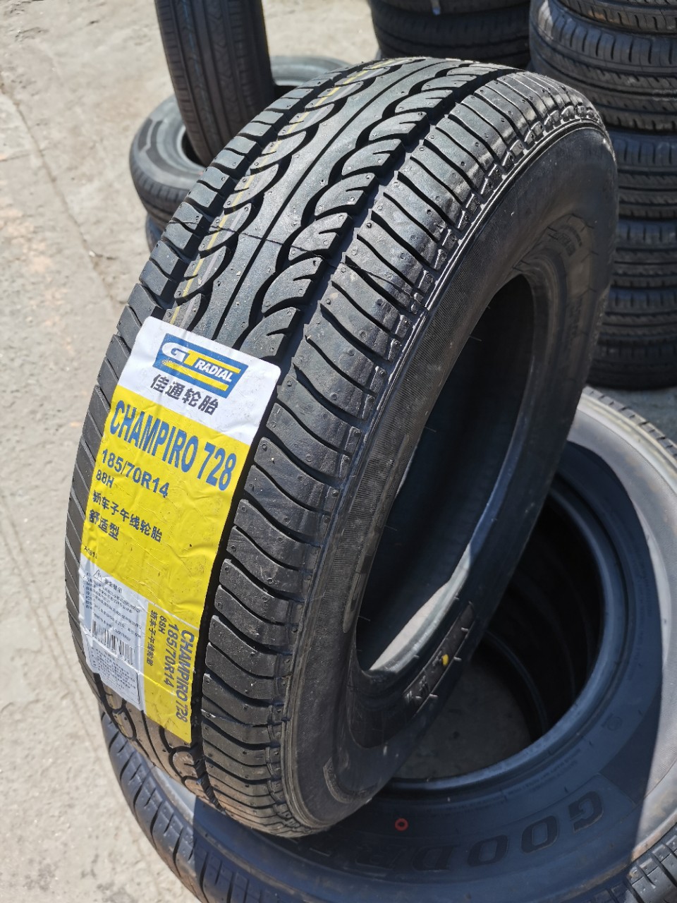 GITI Jiatong Tire 185/70R14 88H with Wuling Hongguang S Senya M80 Ono Sunshine 1857014