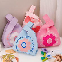 �¿�ᘿ�������ϰ�ͨ�ڰ�Ů������l�y���ذ��������ٴ�ˮͰ����