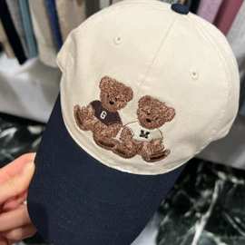 韩国小众潮牌可爱泰迪熊刺绣拼色棒球帽女时尚显脸小遮阳鸭舌帽子