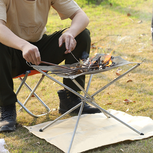 Outdoor camping mat insulation mat fire-extinguishing blanket picnic mat floor mat moisture-proof mat fiberglass high temperature resistant flame retardant cloth