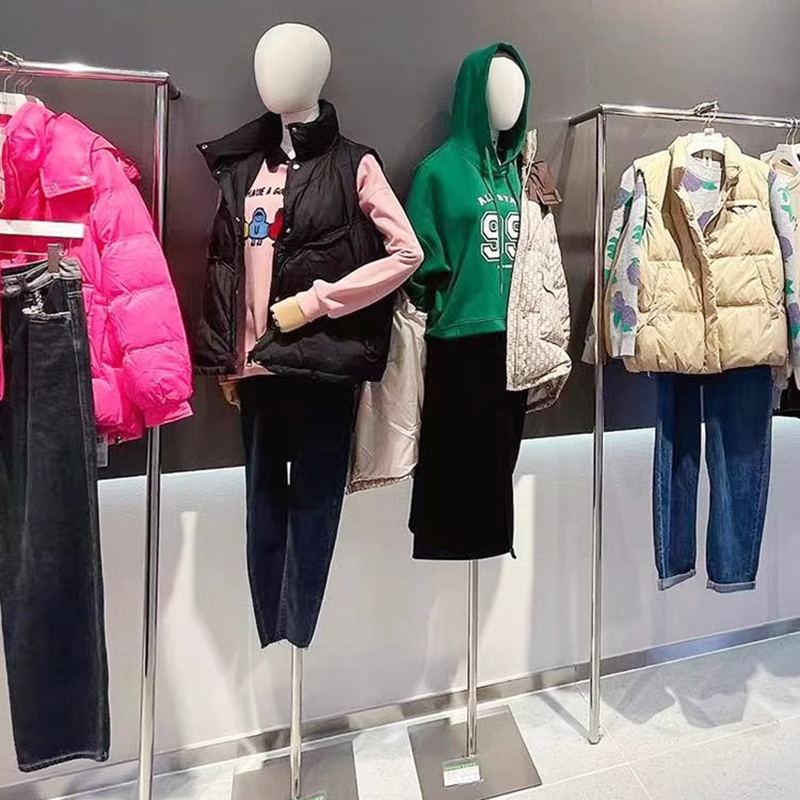 Model Display of Women's Clothing with Half-Length Korean Style Clothes, Wedding Dresses, Cheongsam Clothing Store Window Props, Human Body