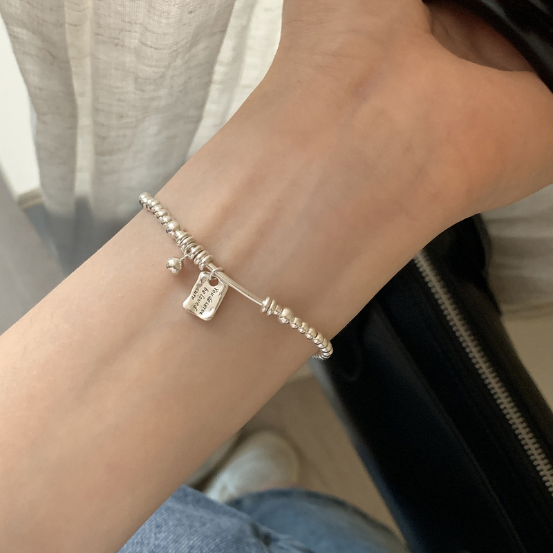 Korean-style small fish bead engraved square charm English smooth bead bracelet for women, vintage hand accessory, versatile minimalist new style Korean-style small fish bead engraved square charm English smooth bead bracelet for women, vintage hand accessory, versatile minimalist new style