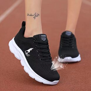 ����ŮЬ�\��Ь�ļ��w��͸�ⳬ�pܛ����ĥ�ٴ�Ů�W�����e�\��Ь