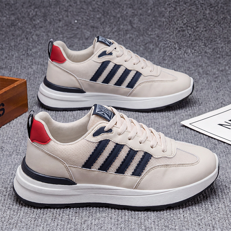 En el verano de 2026, los nuevos zapatos masculinos, la superficie de la red, los zapatos deportivos de ocio transpirables, los zapatos de papá estudiantil de fondo grueso para correr