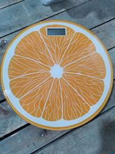 西瓜橙子印花體重秤工廠個性加印圓形鋼化玻璃秤家用電子健康秤