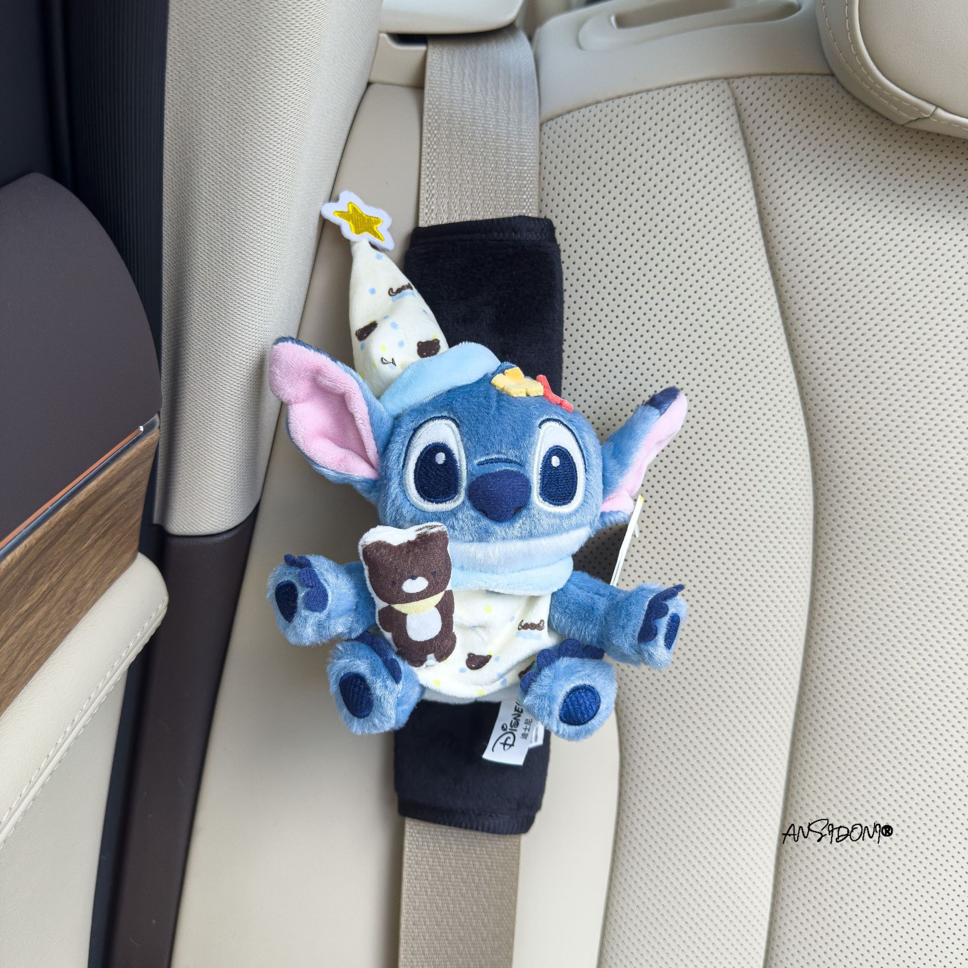 Authentic Lilo and Stitch Doll Car Seat Belt Shoulder Cover Decorative Car Accessories Anti-Stranglehold Car Accessories