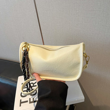 �����͹Ű���Ů2026�����¿�r��ͨ��С�������e���s�μ�б��Ů��