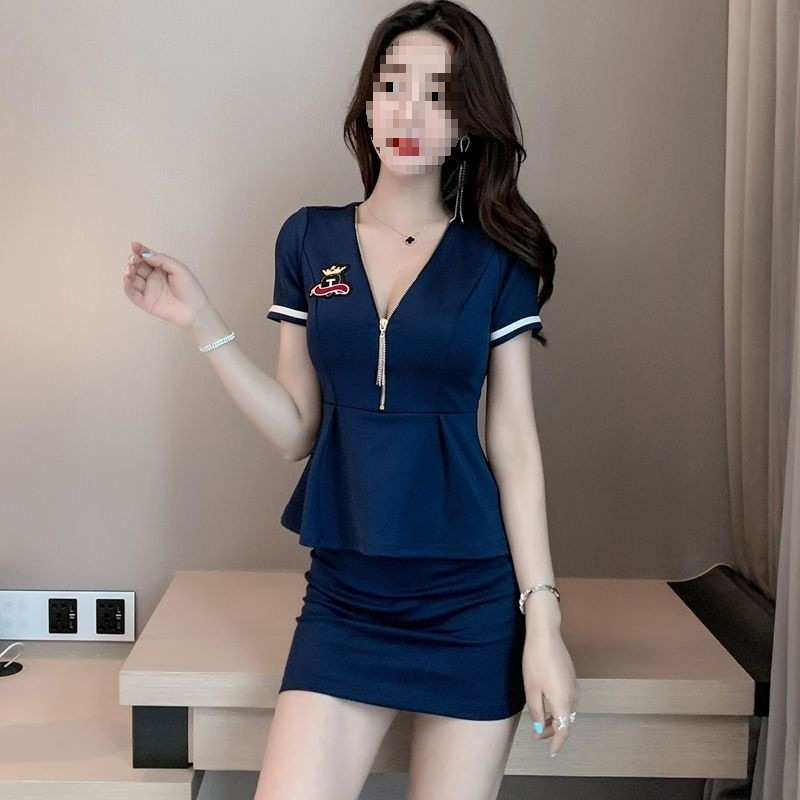 お腹をカバーする技術者作業服、痩身客室乗務員制服、女性スリムフットマッサージ、サウナヘルスセンター、入浴作業服|undefined