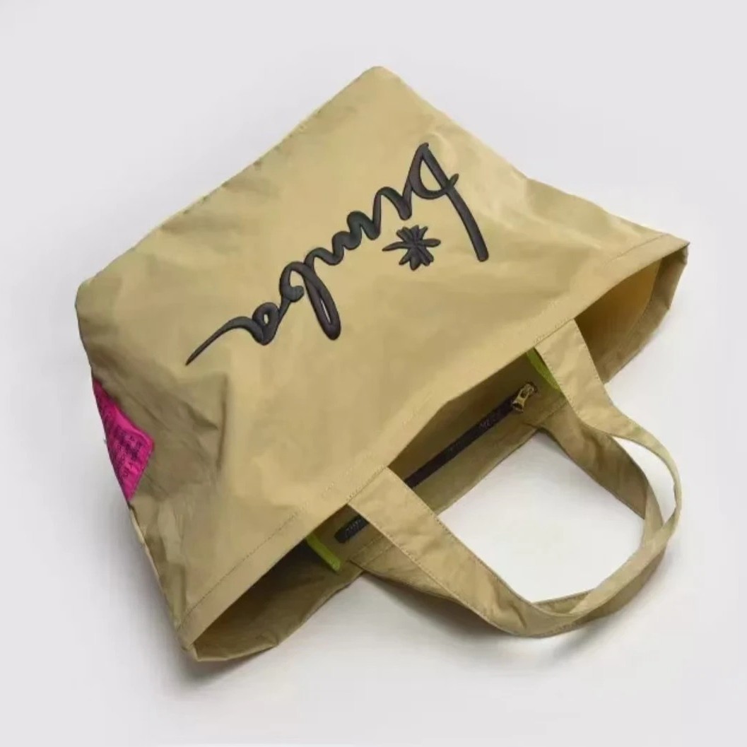 Venta directa de fábrica, bolso de tela español Bimba y Lola, nuevo bolso de mano para mujer de color puro, bolso de mano para mujer, bolso tipo clutch para mujer