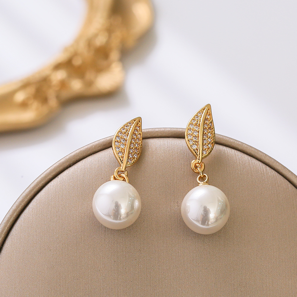 Earring Design 1