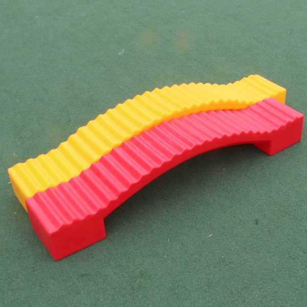 Travel smart toy for kindergarten sensorics