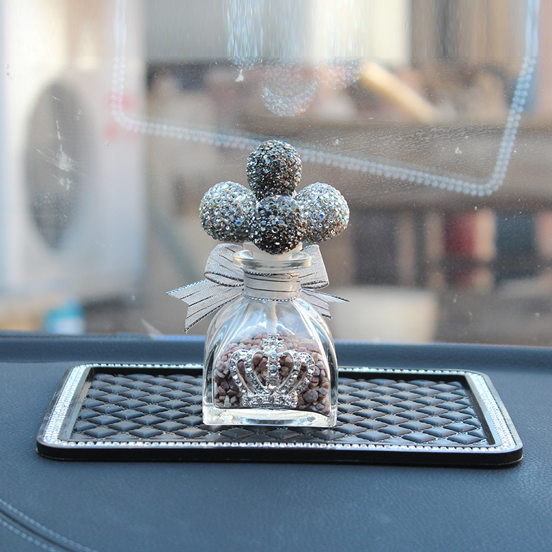 Coche globo de diamantes corona de ciervo cisne botella de cristal con diamantes adornos de oso asiento de perfume creativo dly hembra