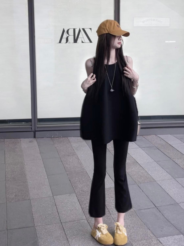 高级感显瘦黑色背心上衣女夏季小众不撞款穿搭松弛美女无袖背心裙|undefined