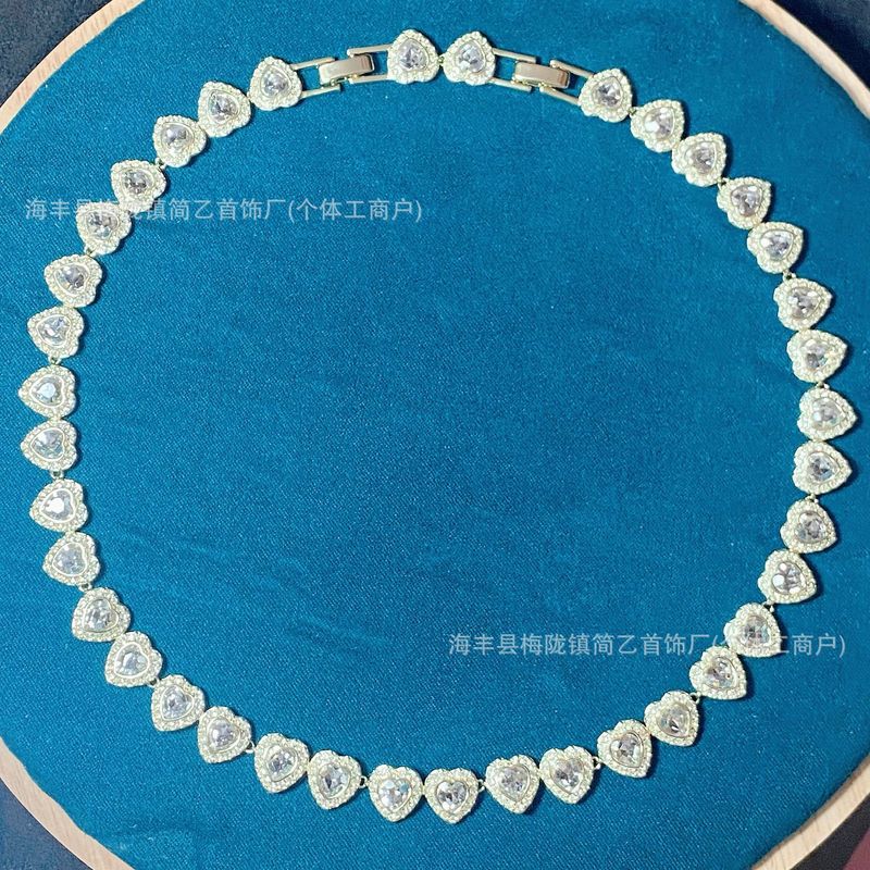 施家高版本2025年新款爱心满钻系列项链手链耳钉套装时尚锁骨链套|undefined