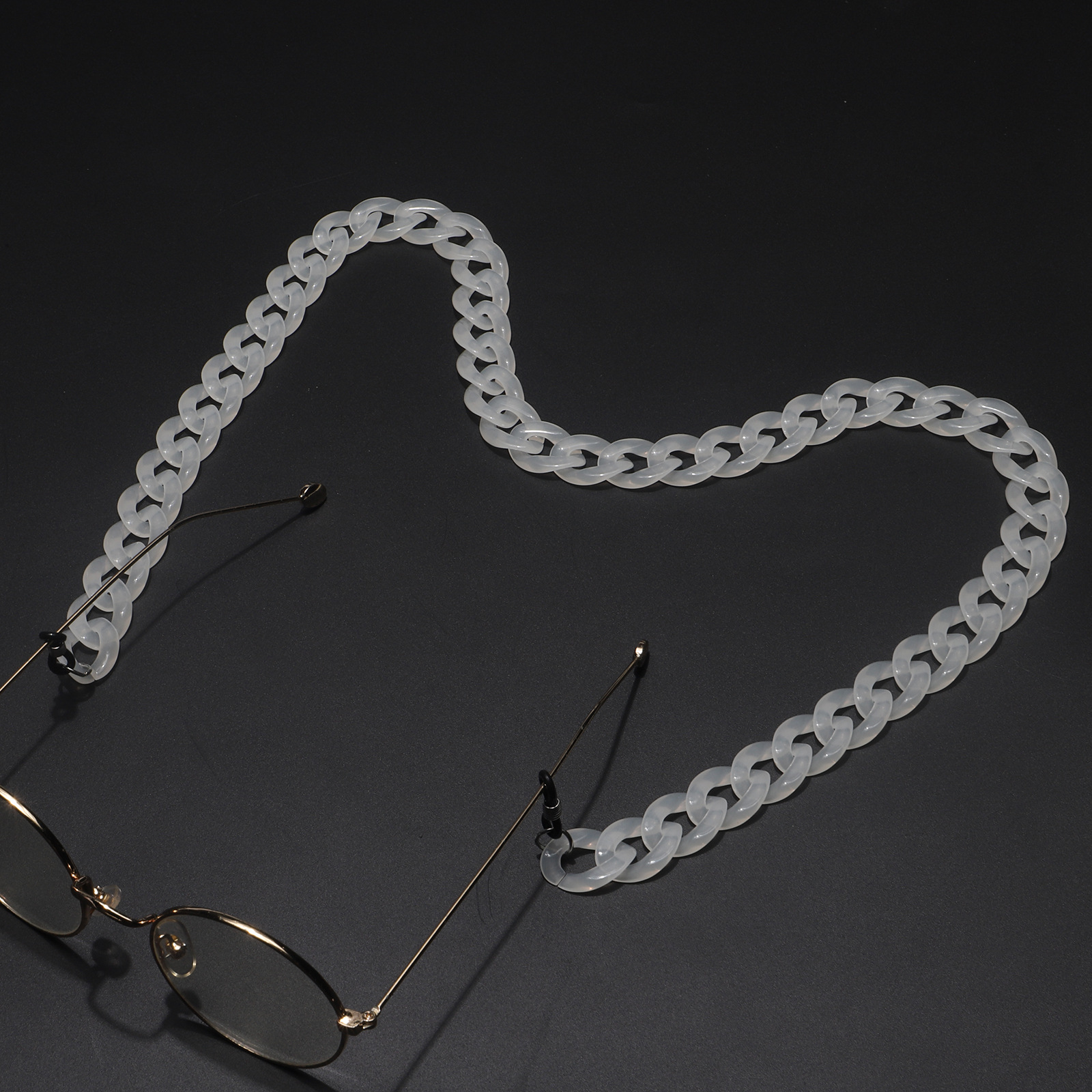 Fashion Milky White Glasses Chain display picture 3