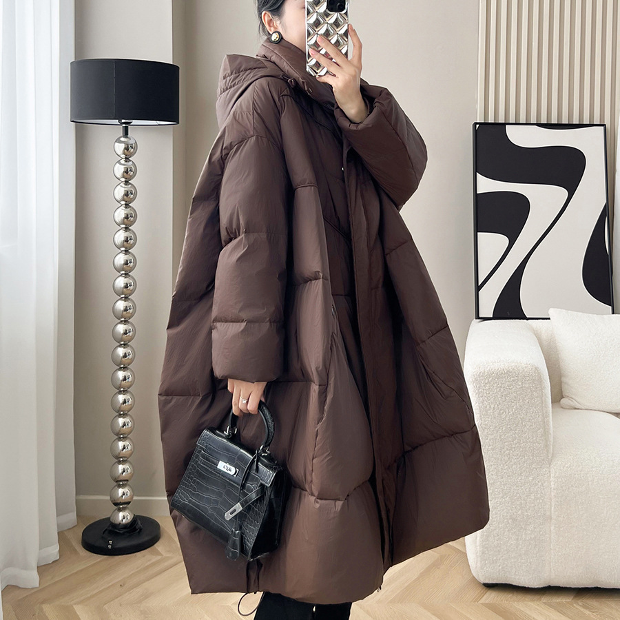 Light and thin down jacket with hood