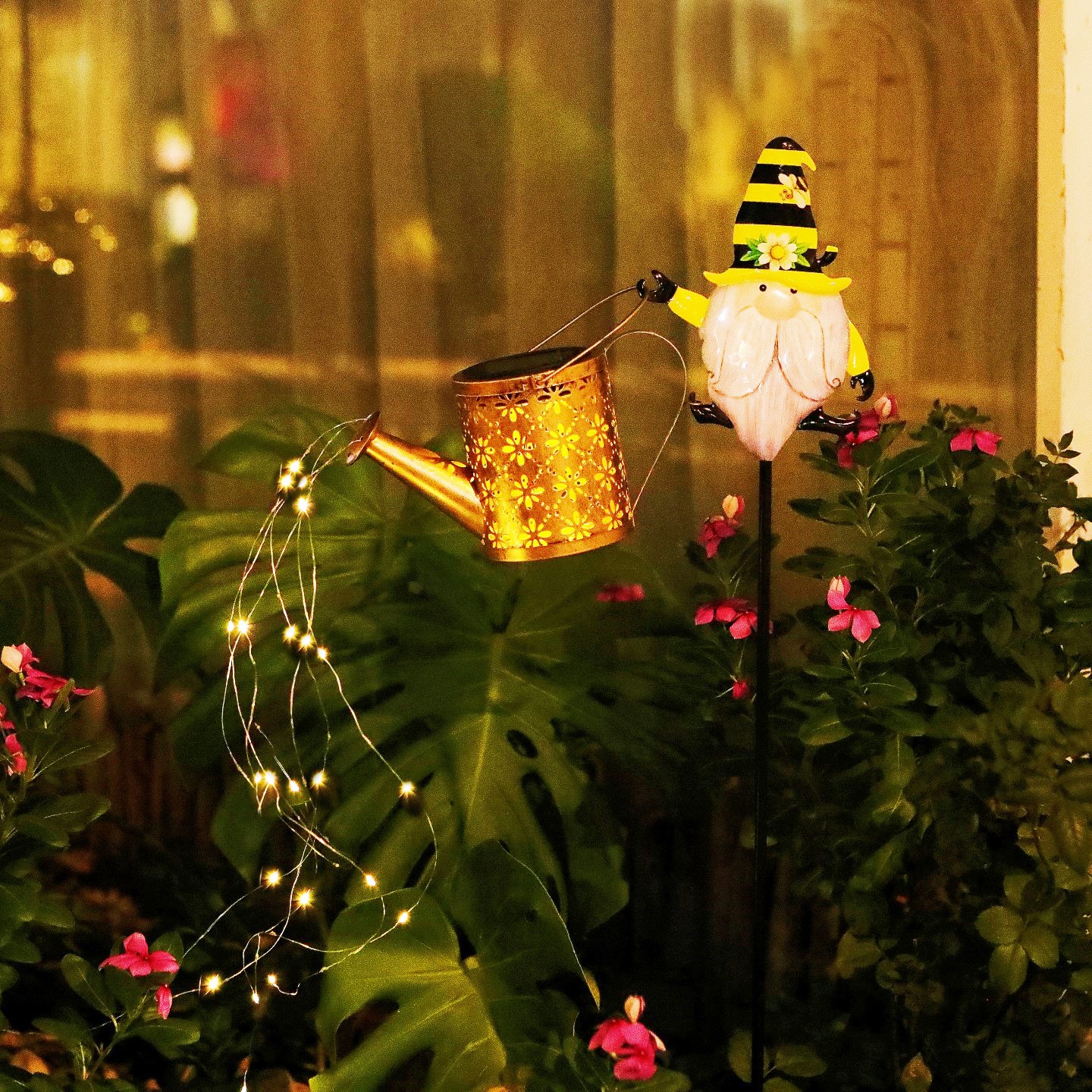 Transfronteriza solar Santa Claus lámpara de césped hierro forjado hueco diente al aire libre jardín decoración de escultura