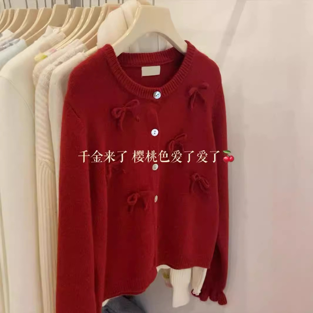 Red demi-season design sweater with bow