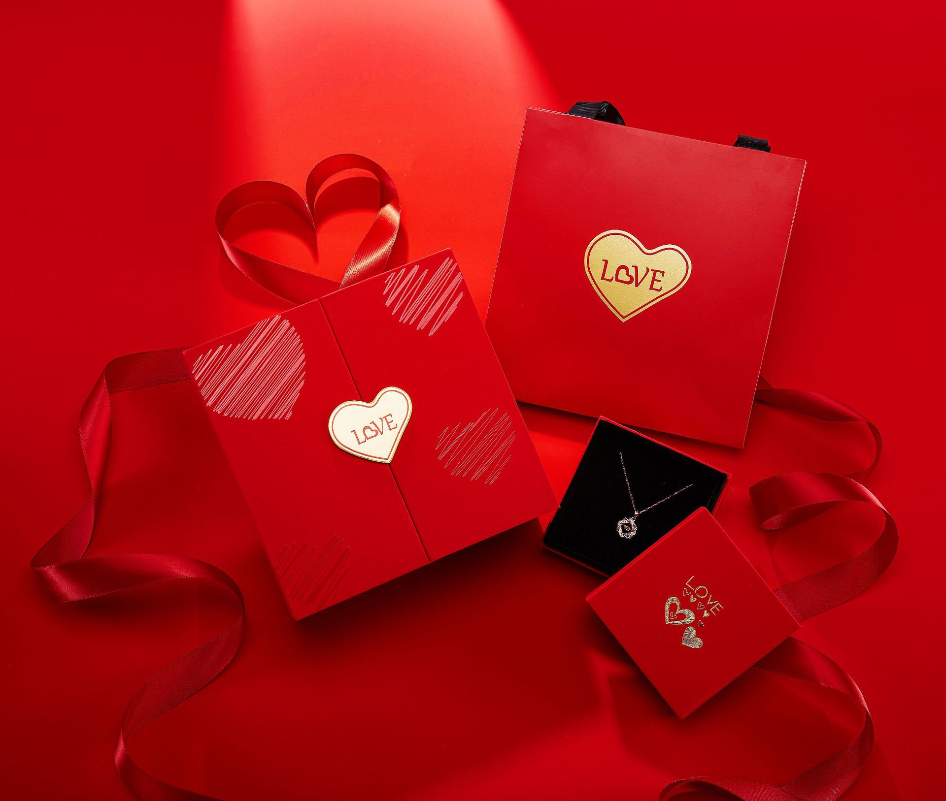 红色双开玫瑰礼盒-爱心款1