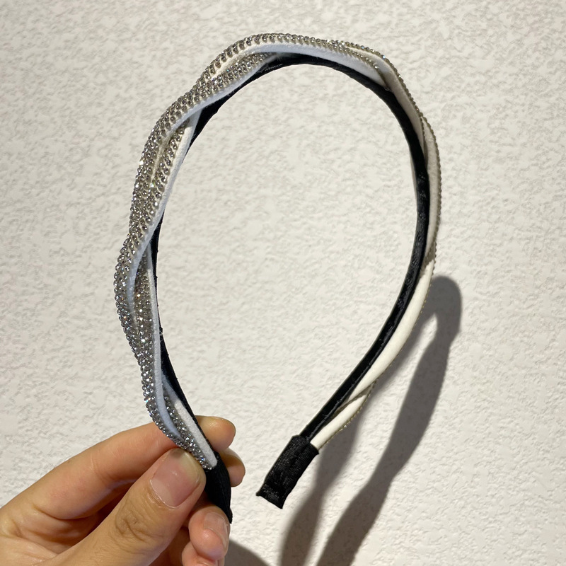 韓国版のレトロな髪飾りの女性の香りがいっぱいで、ドリルで麻の花のお下げのカチューシャを編んでいます。|undefined