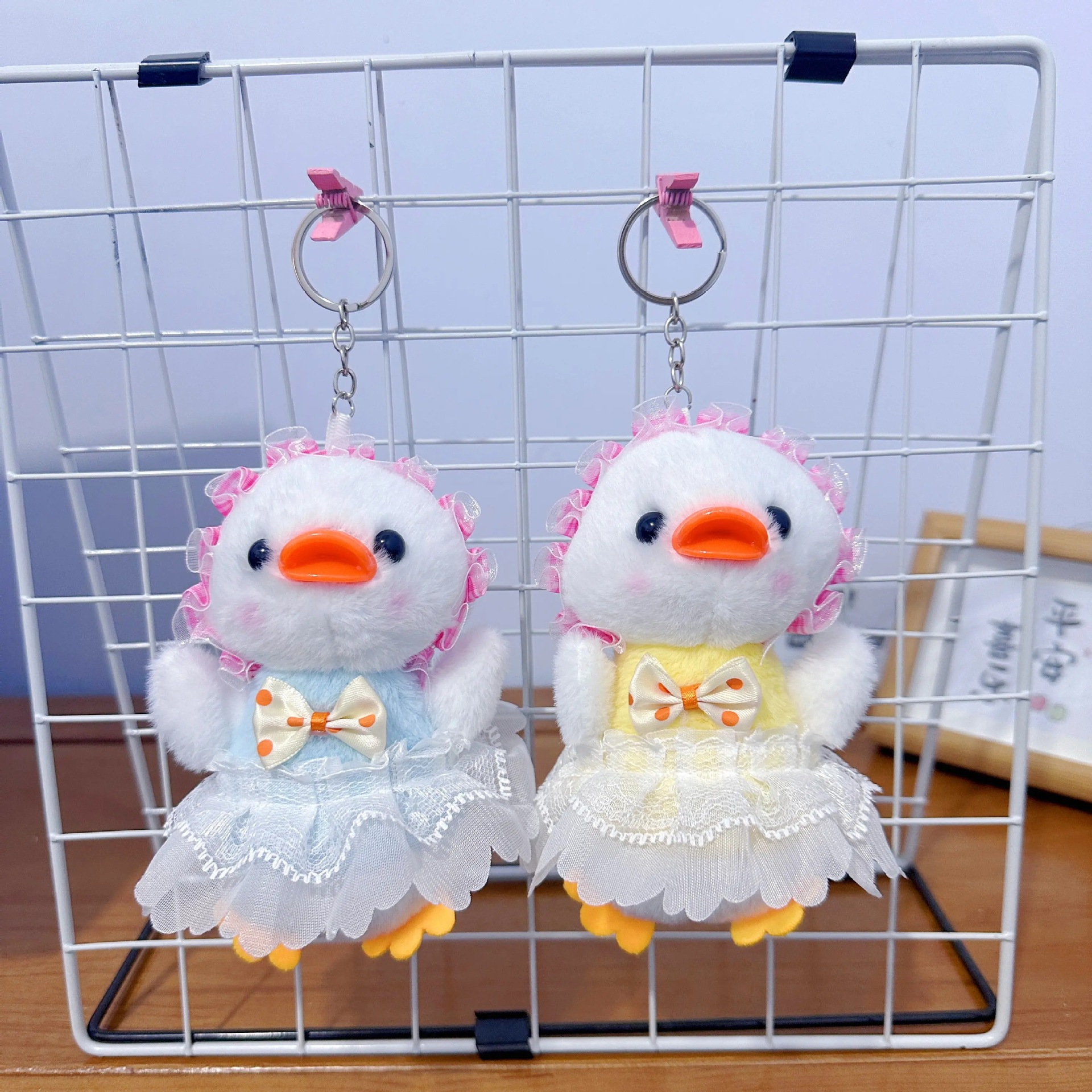 Cuatro pulgadas muñeca de peluche pequeño colgante muñeca llavero muñeca mochila colgante juguete de peluche regalo