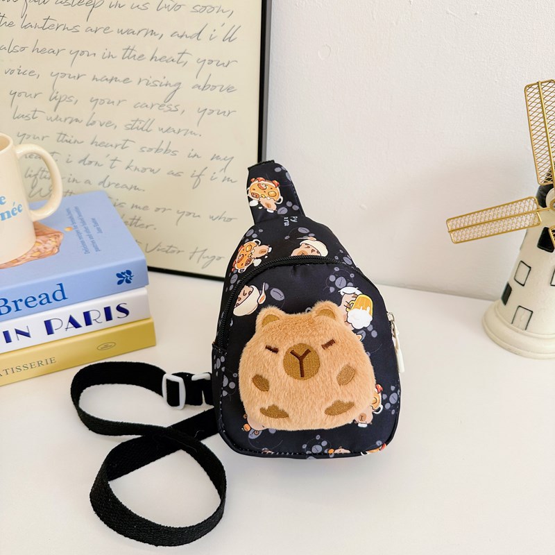 Bolsos japoneses para niños y niñas lindos muñecas de peluche Capibala baby mochila 2025 nuevo bolso para niños