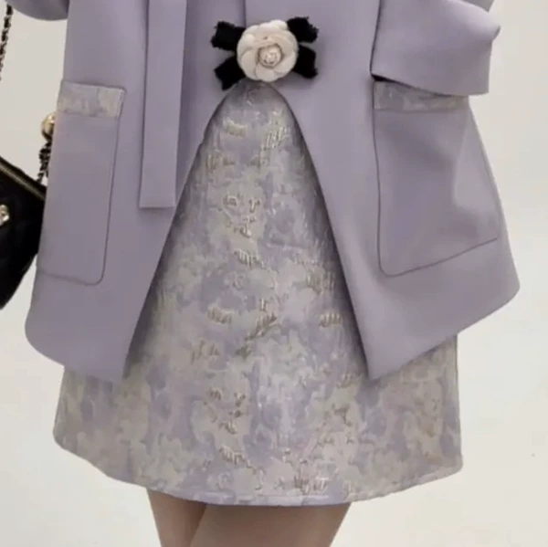 Mini-skirt