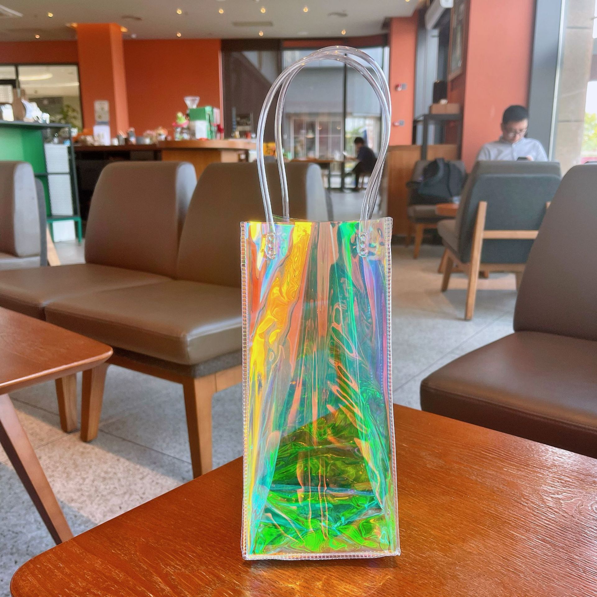 现货镭色葡萄酒袋高档红酒幻彩PVC塑料软包装鲜花礼品手提袋