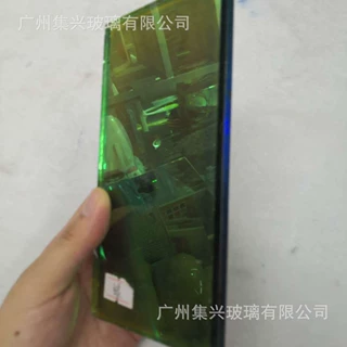 幻彩玻璃原材料变色玻璃宝石材绿色宝石材料可装饰可做小饰品水晶