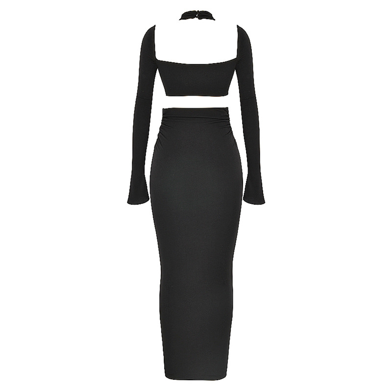 solid color long sleeve hanging neck backless waist hollow chest pleated dress NSSMX112827