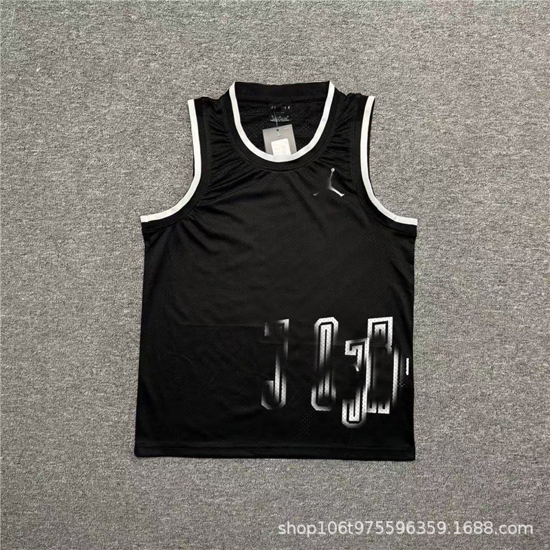 048#Black