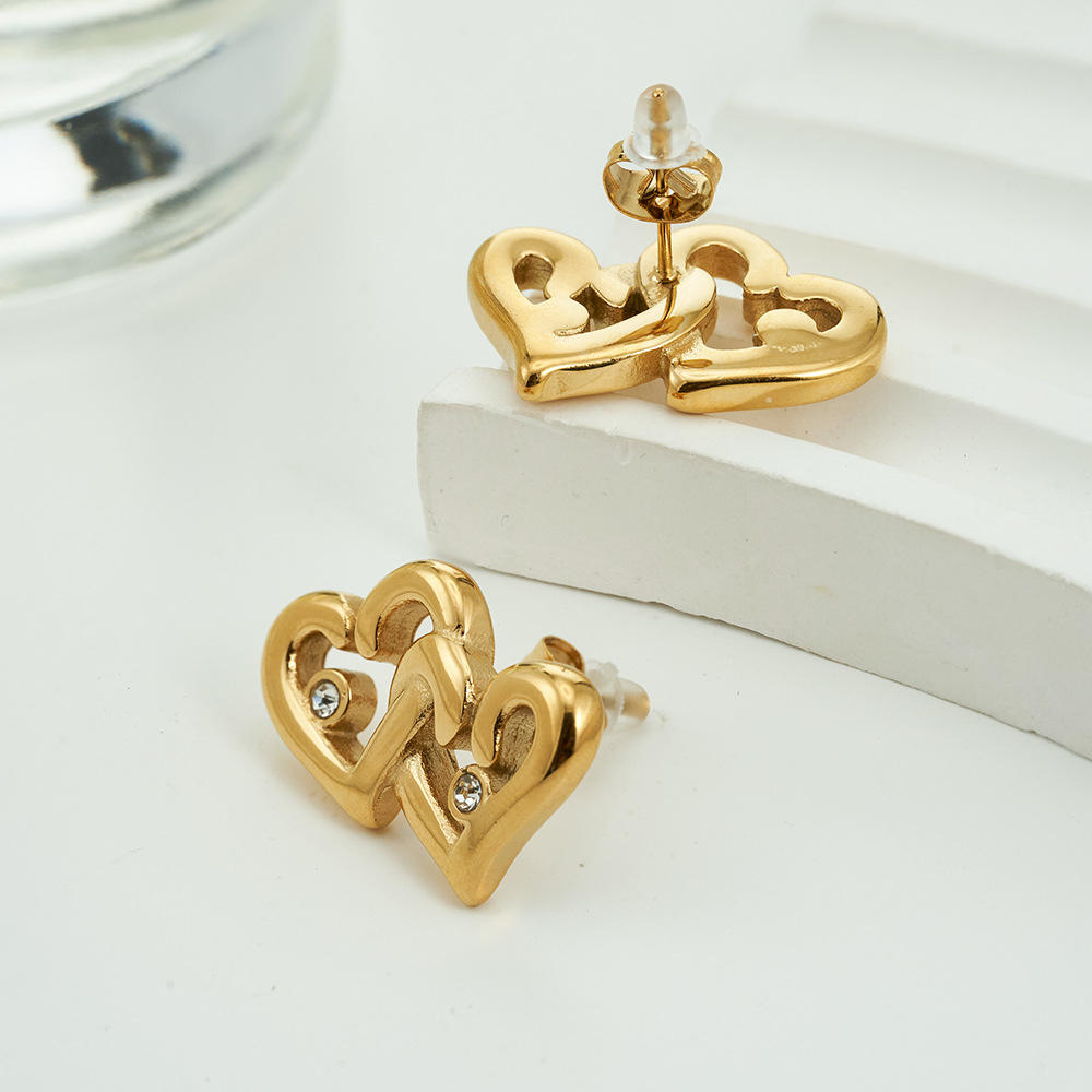 All Seasons Season 1 Pair Simple Style Heart Shape Plating Titanium Steel Ear Studs