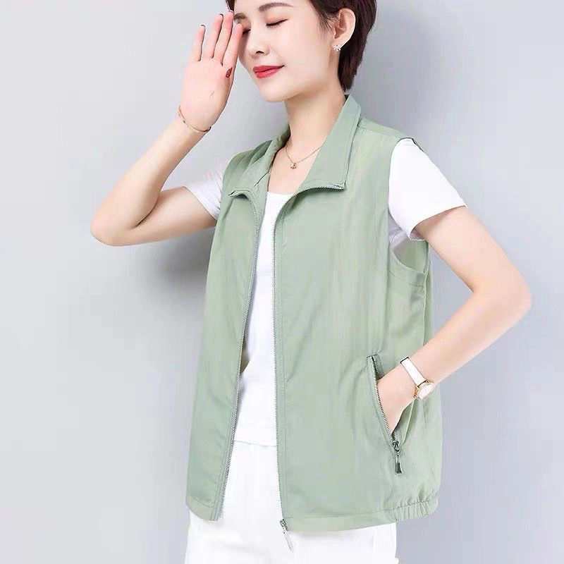Thin Vest Women's Short Summer 2025 New Style Middle-Aged Women's Outer Vest Mother's Casual Outer Vest Thin