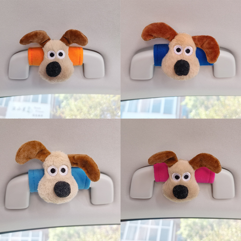 Perro de peluche maneja de automóvil maneja de automóvil masculino y femenino maneja de puerta interior cubierta guante de techo