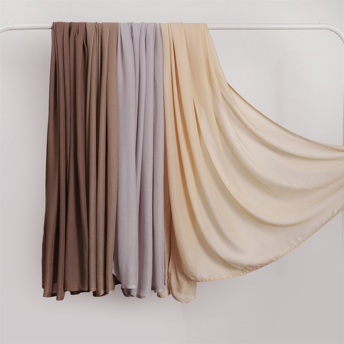 Soft Viscose Cotton Solid Color Scarf Fashion Wide Edge Thin Hijabs High Quality Headscarf Long Shawls for Muslim Woman