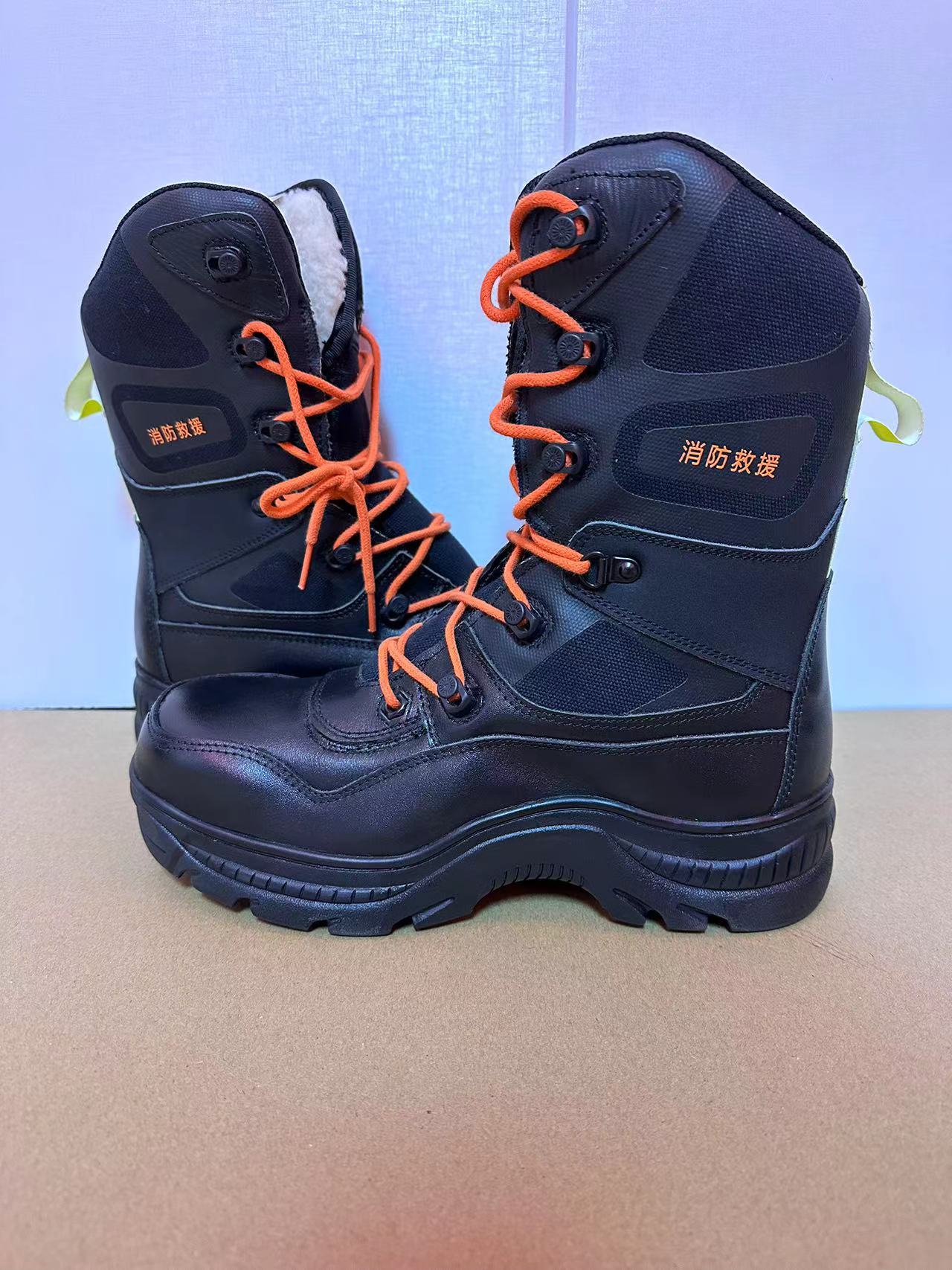 源头厂家批发牛皮消防员抢险救援靴统型款防砸防刺穿消防灭火救援